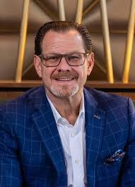 Edward Staniszewski's Instagram, Twitter & Facebook