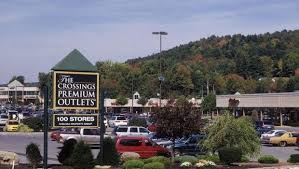 Located Only 15 Miles From The New Jersey Pennsylvania Border Along The Route 80 Corridor The Crossings Premium Outlets Feature Premium Outlets Resort Poconos
