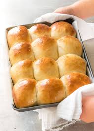 Soft No Knead Dinner Rolls Recipe Dinner Rolls Bread Recipes Homemade Recipetin Eats