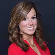 Kelli Everett's Instagram, Twitter & Facebook