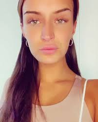 💁🏽‍♀️ THE LADY BARBER