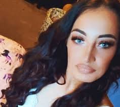 Woman bombarded ex with 1,000 texts begging him to take her back