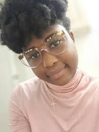 Chelsea Jean's Instagram, Twitter & Facebook