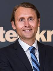 EPA hired consultants to counter staff experts