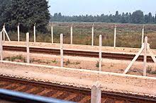 Renovate your wooden fence with renovator fence stain, the fastest way to stain your fence! Fence Wikipedia