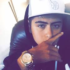 Stream Lil Tipsy music