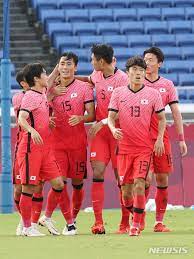 골 득실로 현재 조 1위인 대한민국 올림픽 축구대표팀은 비기기만 해도 8강 진출이 가능하다. Jcu00saozembhm