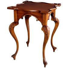 A Graceful English George Ii Style Carved Mahogany Side Table Antique Dining Rooms Side Table Georgian Furniture