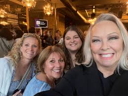 Thank you The Breakfast Club for a great night with friends! I was proud to  be included in your “Women Who Rock” panel discussion. We chatted about  networking and so much more!