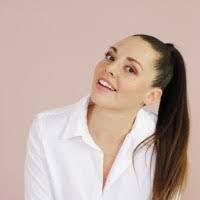 Kimberly Labelle's Instagram, Twitter & Facebook