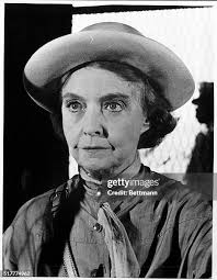 129 Sisters Lillian Photos & High Res Pictures