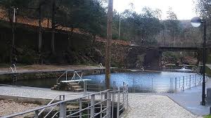 Praia fluvial de burgaes is located in vale de cambra. Praia Fluvial Da Loucainha Www Visitportugal Com