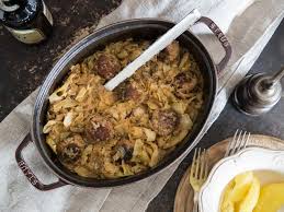 Echte Hausmannskost Oma Elses Schmorkohl Mit Hackballchen Rezept Schmorkohl Sauerkrautsuppe Und Rezepte