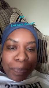 Leila Everett's Instagram, Twitter & Facebook