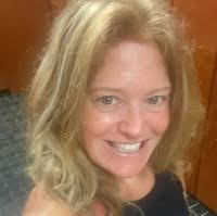 Cynthia Claus's Instagram, Twitter & Facebook