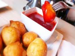 To Make The Sweet And Sour Sauce Sauce Combine The First 5 Ingredients Until In A Seucepan In A Cup Or Bowl Whisk Essen Und Trinken Kochrezepte Lebensmittel