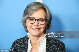 10,907 Sally Field Images Stock Photos, High-Res Pictures, and Images