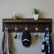 Support De Manteau De Barcroft Avec Letagere Flottante Etsy Floating Shelves Rustic Coat Rack Shelves
