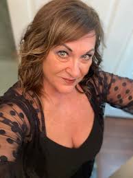 Where to find locally made candles in Campbell River?