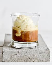 Affogato Al Caffe Italienischer Eiskaffee Mix Dich Glucklich Thermomix Rezepte Fur Food Non Food Essen Kosmet Eiskaffee Eis Kaffee Lebensmittel Essen