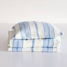 Gestreifte Tagesdecke Und Kissenbezug Aus Leinen Tagesdecke Zara Home Kissenbezuge