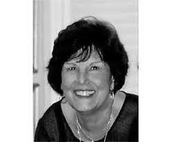 Bernadette Mckenna's Instagram, Twitter & Facebook