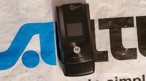 T-Mobile Motorola W490 - YouTube
