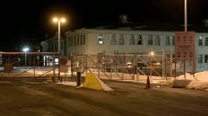 Conditions actuelles et prévisions, y compris les tendances sur 7 jours, les températures maximales et minimales quotidiennes, les avertissements, les probabilités de précipitations, la pression, l'humidex ou l'indice de refroidissement éolien (le cas échéant), les données historiques, les valeurs normales, les valeurs record, et les heures de lever et du coucher du soleil Une Explosion Fait Un Mort A Repentigny Jdm