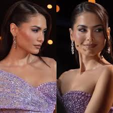 LA MIRADA DE UNA MÁXIMA! Andrea Meza Miss Universo 2020, conductora en  Telemundo y actual líder del equipo Rubí en Miss Universo Latina 2025.  ¿Probablemente en un futuro la veamos como directora