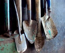 Everybody loves a cold cola on a sunny day. Easy Tips Remove Rust From Garden Tools In Hindi