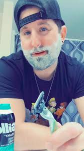 I just wanna look at you #prettygirl #gillette #mach3 #fyp #foryou  #valuable #shane #shave