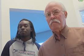 Man Gets Invited to Thanksgiving Dinner After Saving Stranger's Life