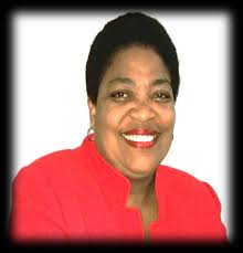 UNIVERSIDAD DE PANAMÁ FACULTAD DE BELLAS ARTES ESCUELA DE MÚSICA TESIS DE  GRADO PARA OPTAR POR EL TÍTULO DE LICENCIADO EN BEL