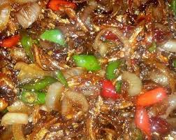 This is another recipe for those who is always in a hurry and on a fast track.hehehe.although it's a simple and quick recipe, the taste is superb. Malam Ni Ingat Nak Masak Ringkas Ringkas Je Ikan Bilis Masak Kicap Hari Tu Dah Buat Rasa Dia Tak Boleh Move On Kartel Dakwah
