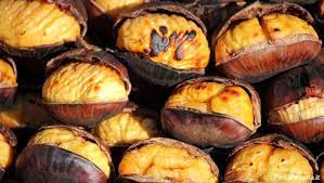Infine disporre le castagne sulla teglia da forno precedentemente foderata con la carta forno e cuocerle in forno a 200 °c per. Gusto Come Fare Le Castagne Al Forno In Modo Perfetto