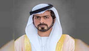 اليوم الوطني احتفال بمنجزات الاتحاد. Ø®Ù„ÙŠÙØ© Ø¨Ù† Ø·Ø­Ù†ÙˆÙ† Ø´Ù‡Ø¯Ø§Ø¡ Ø§Ù„ÙˆØ·Ù† Ù…Ø´Ø§Ø¹Ù„ Ù†ÙˆØ± ØªØ¶ÙŠØ¡ Ø³Ù…Ø§Ø¡ Ø§Ù„Ø¥Ù…Ø§Ø±Ø§Øª