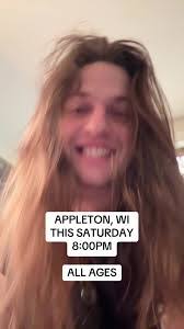 Travis Willard's Instagram, Twitter & Facebook