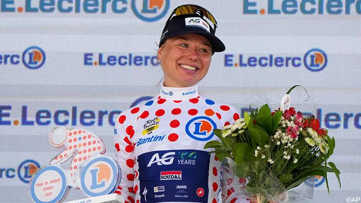 Justine Ghekiere pakt de bergtrui in de Tour: "Ik ben nog nooit zo diep  gegaan" | Sporza