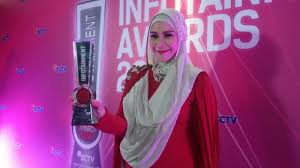 Trend model baju terbaru zaskia adya mecca akan terus berkembang seiring dengan perkembanag fashion dan pilihan modelnya juga semakin banyak dengan desain yang modis dan trendy. Punya Rekanan Bisnis Zaskia Mecca Lebih Produktif Hasilkan Busana Muslim Tribunnews Com Mobile