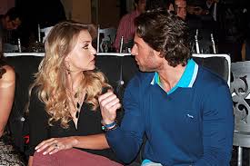 El galán colombiano, que ha protagonizado exitosas telenovelas como corazón indomable (2013) y la gata (2014), nunca se ha dejado ver públicamente en compañía de una mujer. Angelique Boyer Sebastian Rulli Y Luis Roberto Guzman Disfrutan Del Gran Final De Lo Que La Vida Me Robo