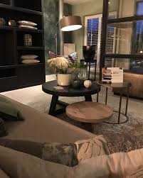 Groen En Bronsgoud En Zwart Interieur Interieurinspiratie Woonaccessoires Interior Interieur Interieu Interieur Woonkamer Huis Interieur Woonkamer Ontwerp