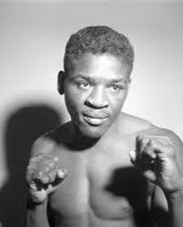 Holly Mims's Instagram, Twitter & Facebook