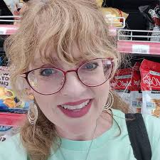 Elizabeth Gray Quan (@elizabeth.gray.quan)