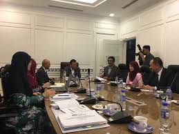 Pejabat menteri besar johor 203 views. Jabatan Ketua Pengarah Tanah Galian Persekutuan Kunjung Hormat Dato Sri Kptg Ke Pejabat Menteri Besar Johor