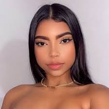 Madison Bourgeois (@madisonbou)