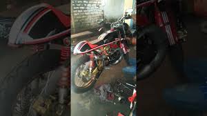 @dmotovlog untuk spec rxking 2001 tangki spakbor depan blkg batok lampu box filter lapis carbon kevlar. Rx King Jap Style Bengkel Mummy Sri Akor Sumenep Siap Libaz Aspal Youtube