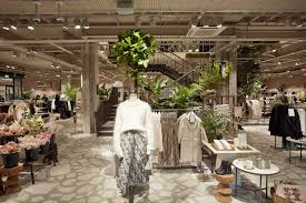 Maybe you would like to learn more about one of these? H M Experimente Un Concept Magasin Plus Chaleureux Actualite Distribution 1058719