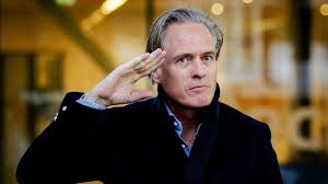 Elke dag rond 22.30 u bespreken zij de gebeurtenissen van de. Jort Kelder Inderdaad Nieuwe Presentator Van Op1 Entertainment Telegraaf Nl