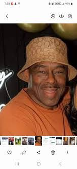 Sonja Stiles's Instagram, Twitter & Facebook