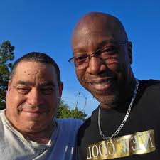 New Cool Movement decided to come help me MC Rockin the Park tonight! I  love meeting WZOO's awesome listeners. They're the best 😊